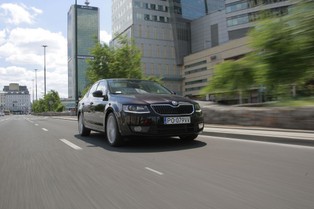 Skoda octavia zdetronizowana. Zobacz, jaki model jest najchętniej rejestrowanym autem w Polsce