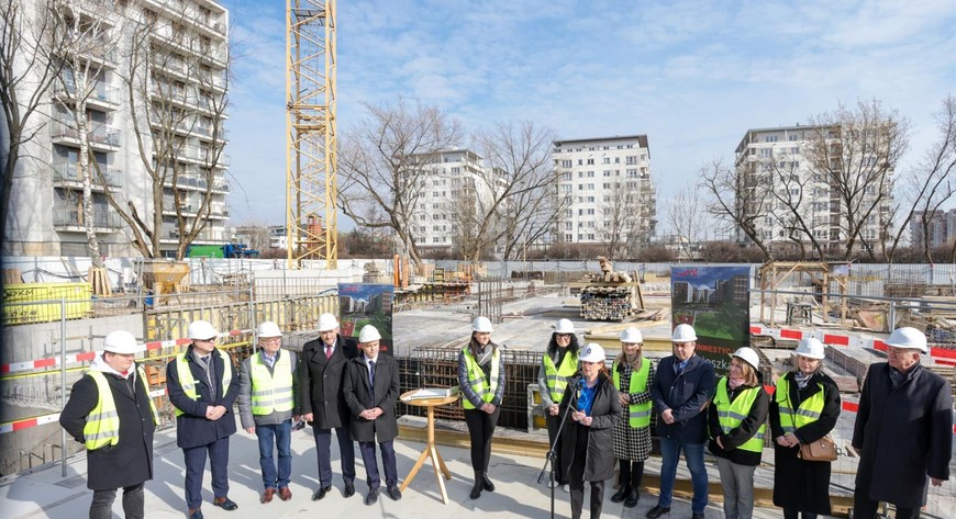 Przy ul. Rudnickiego powstanie budynek ze 178 mieszkaniami, który w całości spełnia standardy dostępności dla osób o ograniczonej mobilności. Będą w nim lokale jedno-, dwu- i trzypokojowe.