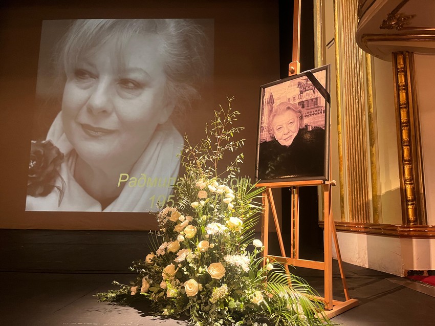 Komemoracija Radmili Živković u Narodnom pozorištu