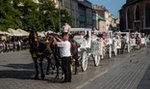 Dorożki znikną z Rynku w Krakowie. Magistrat wydał zakaz. Chodzi o pogodę