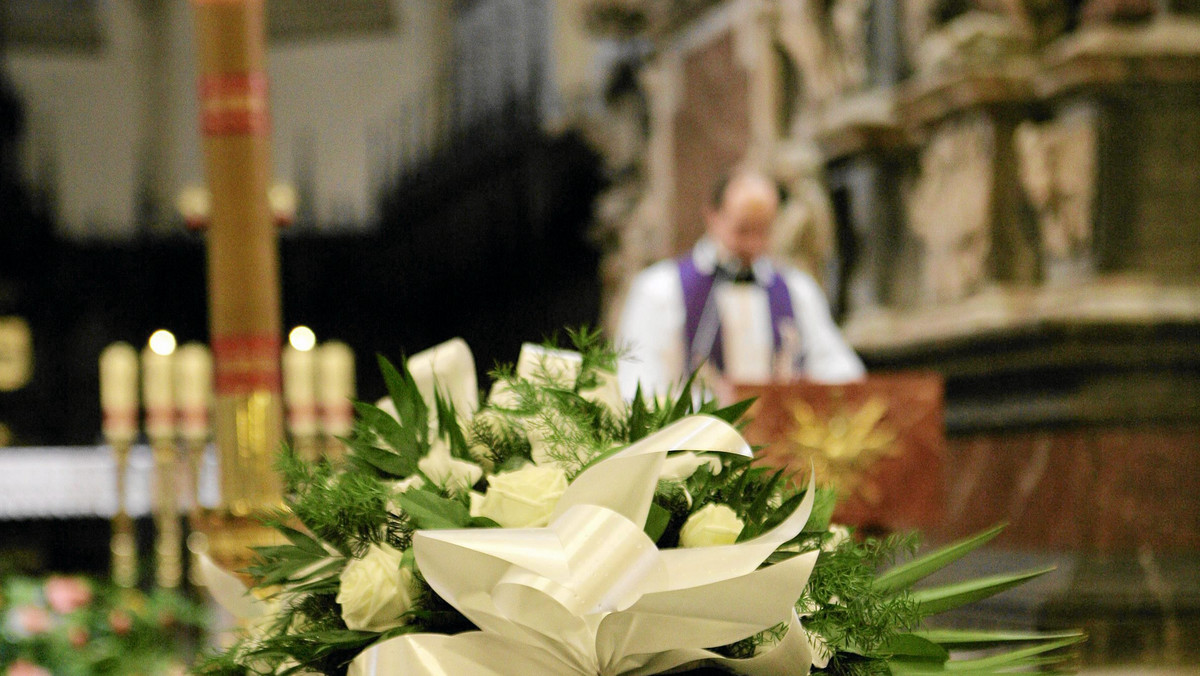 Wczoraj minęło 30 dni od śmierci arcybiskupa Józefa Życińskiego. Z tej okazji w Archikatedrze Lubelskiej została odprawiona wspominkowa msza święta. Lubelski metropolita zmarł nagle w Rzymie 10 lutego. Miał 62 lata.