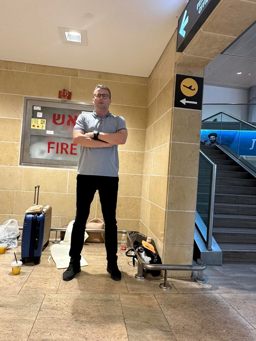 Prof. dr Tomsilav Kostic na aerodromu u Tel Avivu