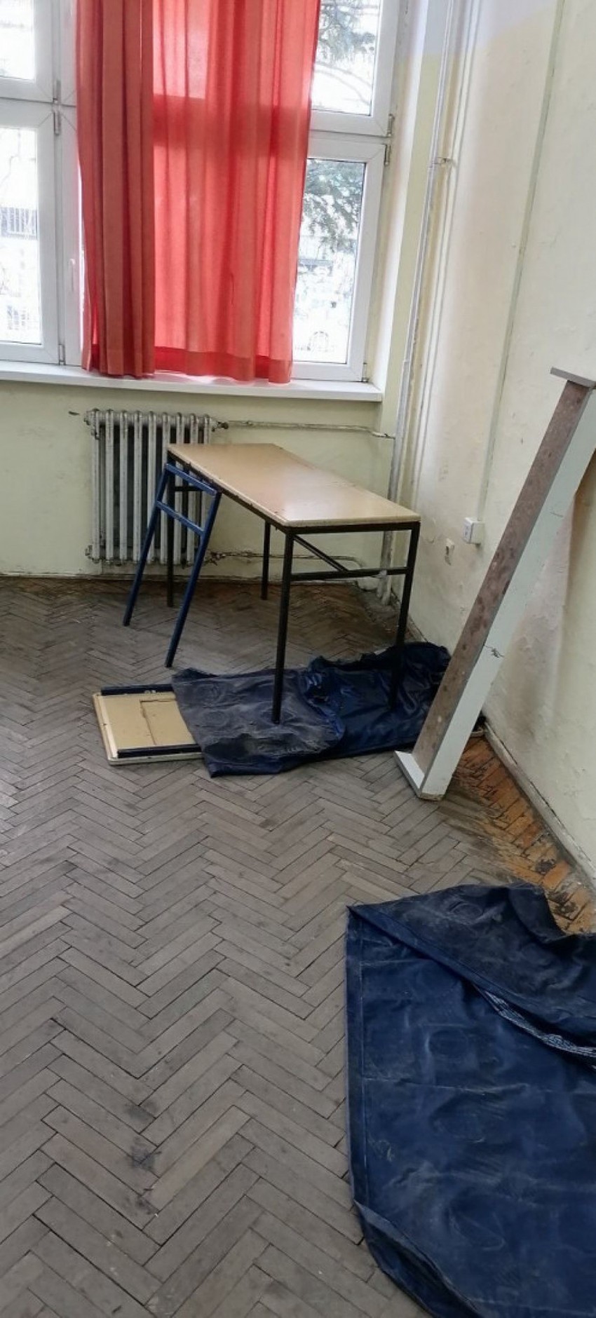 Vandalizam u srednjoj školi u Leskovcu