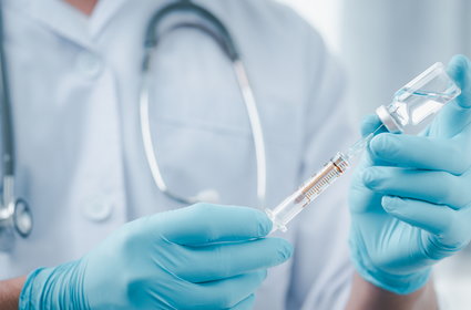 CDC: trzecia dawka szczepionki Moderny lub Pfizera daje silną ochronę przeciwko Omikronowi