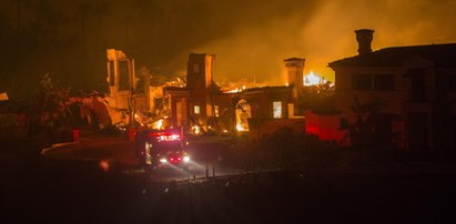 Rośnie liczba ofiar pożarów. Los 600 osób pozostaje nieznany