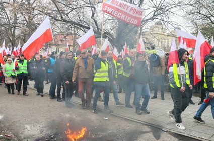 Rolnicy szykują nam w środę armagedon. Ponad 500 zgłoszonych protestów [MAPA]