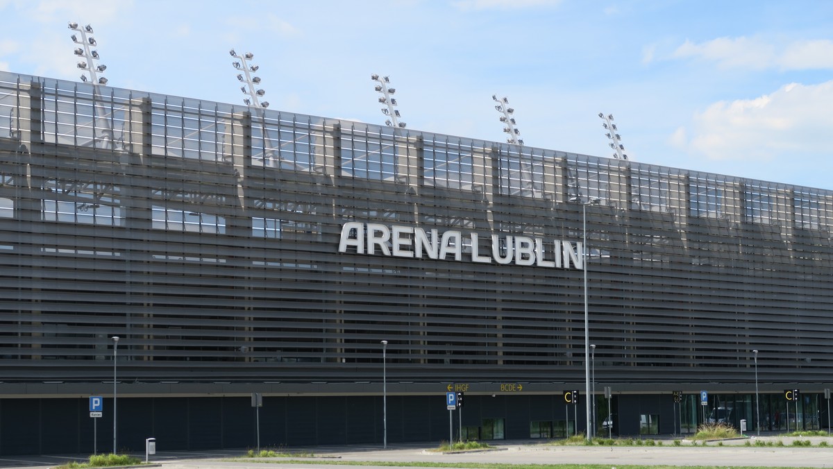 Kilka dni temu przedstawiciele UEFA wizytowali Arenę Lublin, na której odbędzie się mecz otwarcia Euro 2017 U21. Władze Lublina spodziewają się, że do miasta przyjedzie kilka tysięcy kibiców z całej Europy i będzie to doskonała okazja do promocji miasta z okazji jubileuszu 700-lecia.