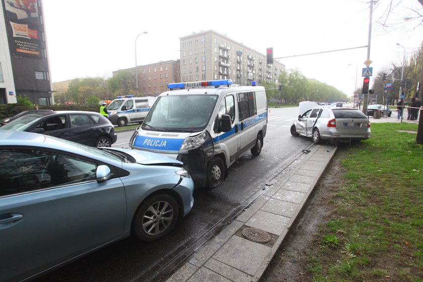 Karambol w stolicy. Są ranni