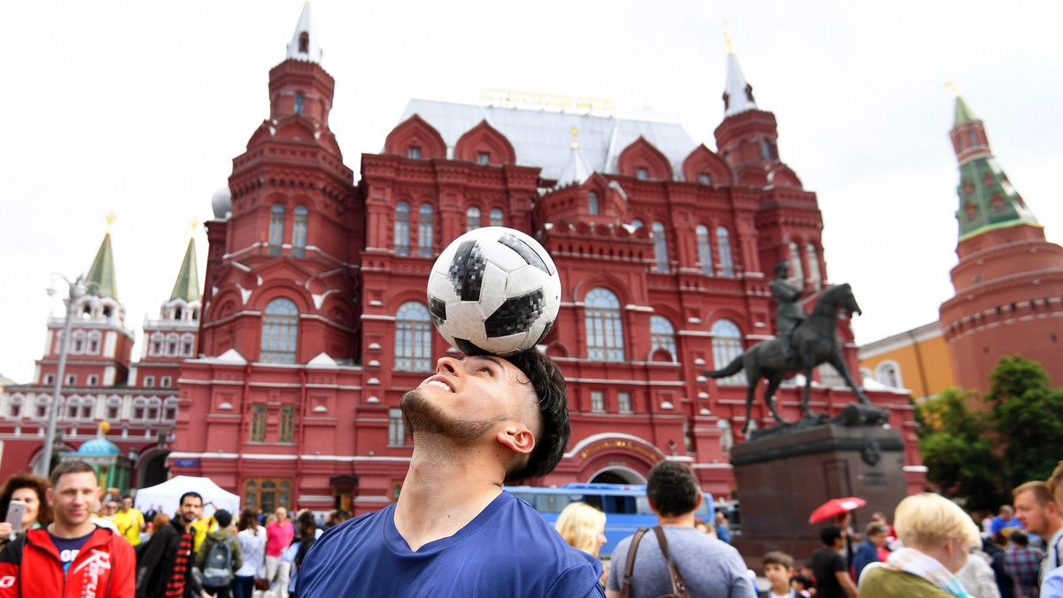 Mundial 2018: rosyjska polityk odradza seks z zagranicznymi fanami