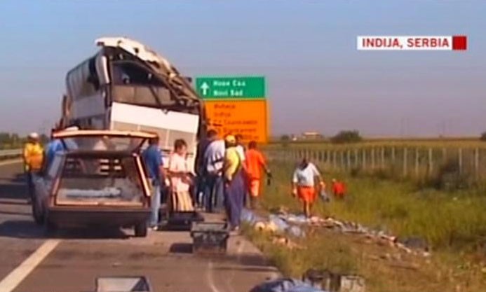 INDIJA TRAGEDIA BUSA