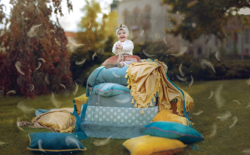 - Jako społeczeństwo mamy rosnący problem z akceptacją inności. Wolimy o niej nie wiedzieć, udawać, że jej nie ma. Tymczasem, gdy zbliżymy się do inności, otworzymy się na nią i pozwolimy sobie ją poznać, okaże się, że nie jest ona ani straszna, ani aż tak bardzo inna. Bo w gruncie rzeczy wszyscy jesteśmy #bardziejpodobniniżróżni - mówi Olga Kierstan, współzałożycielka Fundacji Strefa Integracji.