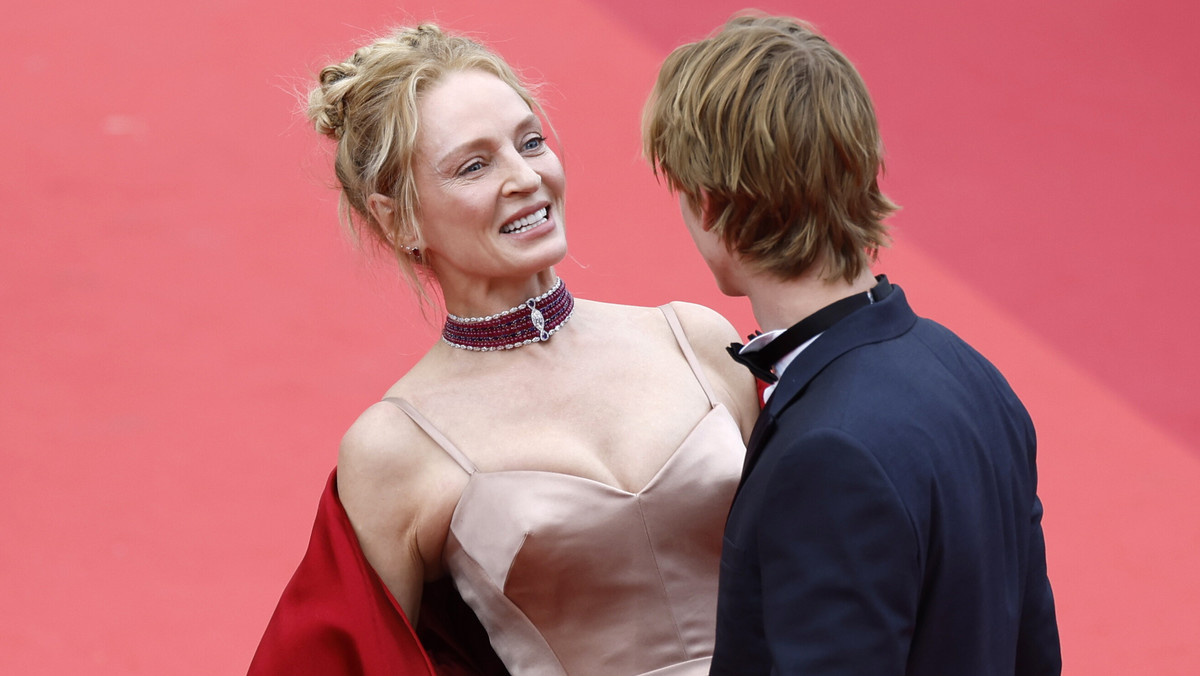 Uma Thurman i Levon Roan na ceremonii otwarcia Festiwalu Filmowego w Cannes