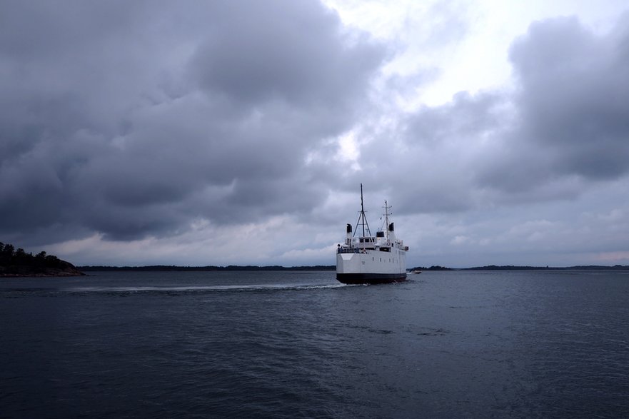 Promy to podstawowy środek transportu na archipelagu. Alandzkie promy są białe