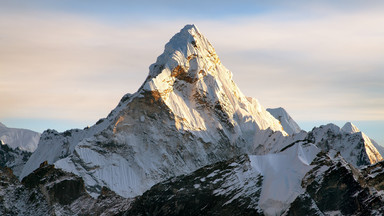 Ocieplenie dotarło w Himalaje. Niepokojące dane z Mount Everest