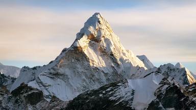 Ocieplenie dotarło w Himalaje. Niepokojące dane z Mount Everest