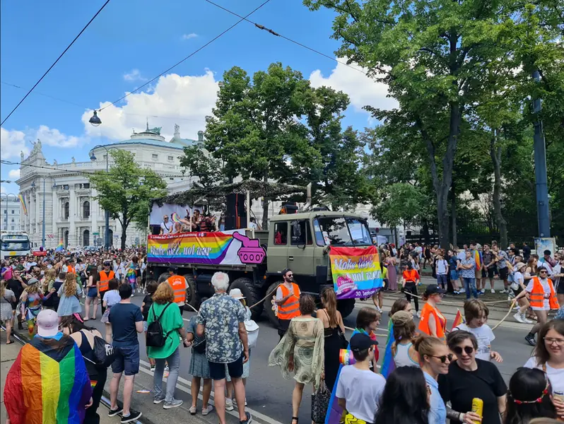 Pride 2022 na ulicach Wiednia 