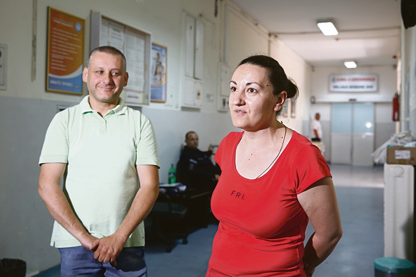 Ljudi nisu znali za naše probleme. Nisam mogla da kukam na poslu, tugovala sam u sebi, priča majka Maja