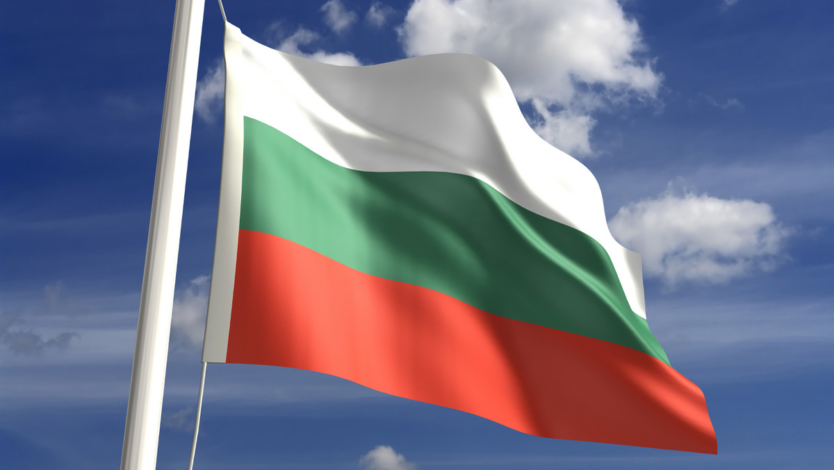 Bułgarski rząd zaaprobował w środę nowelizację ustawy o obronności i siłach zbrojnych, zezwalającą na pełnienie wspólnych z NATO misji ochrony przestrzeni powietrznej kraju - poinformowała rządowa służba prasowa.