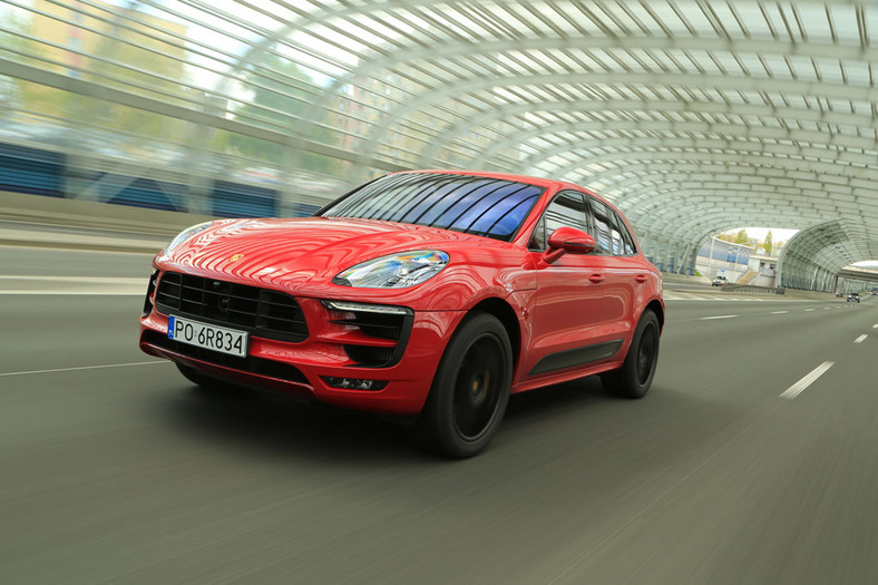 Porsche Macan GTS - czerwony alarm