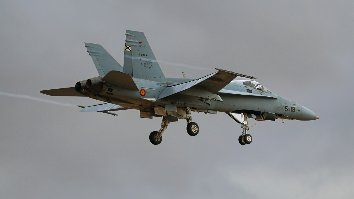 Mesaje RO-Alert, emise în Tulcea după ce două ținte aeriene au fost detectate în apropierea graniței cu România. Două avioane F-18 au fost ridicate pentru monitorizare