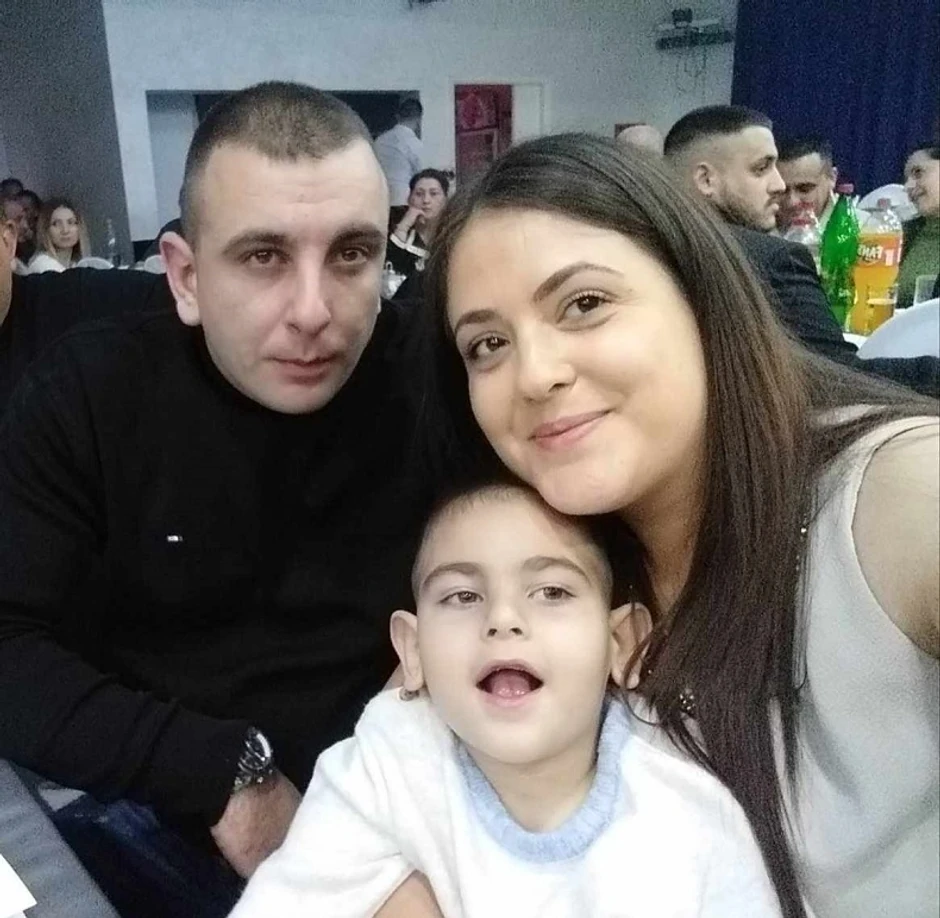 Todor sa roditeljima