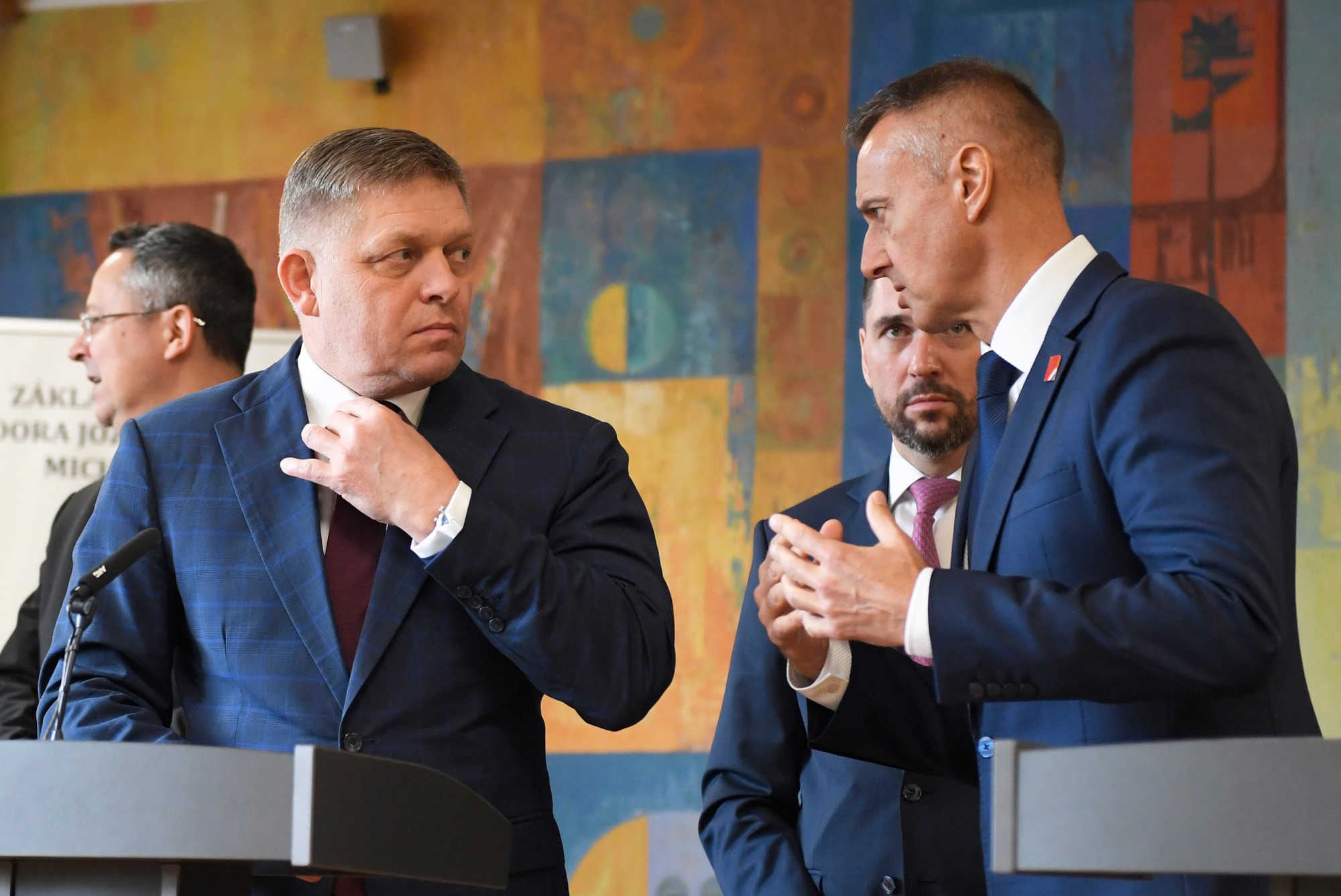 Predseda vlády SR Robert Fico (Smer-SD) počas výjazdového rokovania vlády SR.