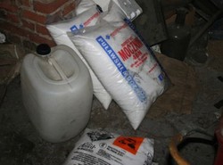 Policyjne uderzenie w producentów narkotyków