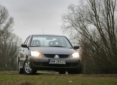 05.02.2007 WarszawaTest samochodu Mitshubishi Lancer.Fot. Wojciech Grzedzinski