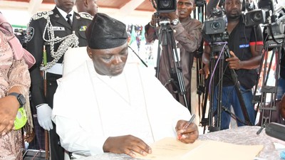 Taraba State Governor,  Agbu Kefas. [Twitter:@GovAgbuKefas]