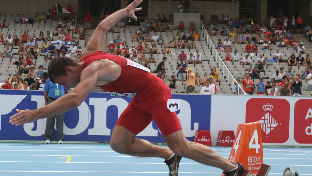 Kamil Kryński nie zdołał zakwalifikować się do finału biegu na 200 m podczas lekkoatletycznych mistrzostw Europy, które odbywają się w Barcelonie. Polak, podobnie jak w eliminacjach, wyrównał swój rekord życiowy (20,81), ale tym razem było to za mało, by znaleźć się w najlepszej ósemce.