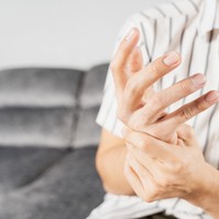 Kattog, nyikorog? Ezek az ízületi gyulladás egyértelmű jelei
