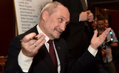 Wszystkie rozdźwięki Macierewicza. Jego zapowiedzi nie pokrywają się z tym, co mówi i robi wojsko