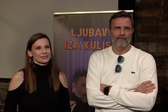 "PREDIVNA JE, PONEKAD SE ZAGLEDAM U NJU I SVE ZABORAVIM" Dečko Mine Lazarević iskreno o vezi sa glumicom: "Ovo je nešto potpuno drugačije"