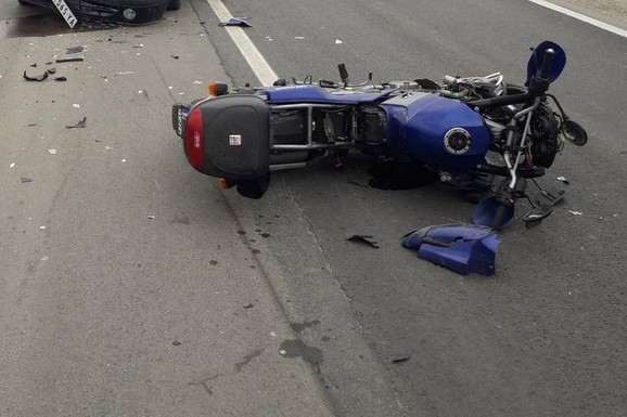 DEVOJKA (24) POGINULA NAKON SUDARA SA OCEM Nezapamćena tragedija kod Drvara: Od siline udarca ODLETELA POD KAMION