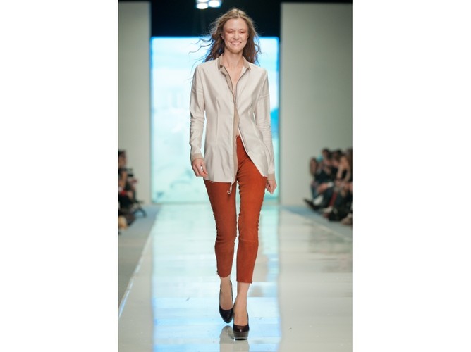 ŁUKASZ JEMIOŁ - pokaz kolekcji wiosna/lato 2012 na Fashion Week Poland Łódź.