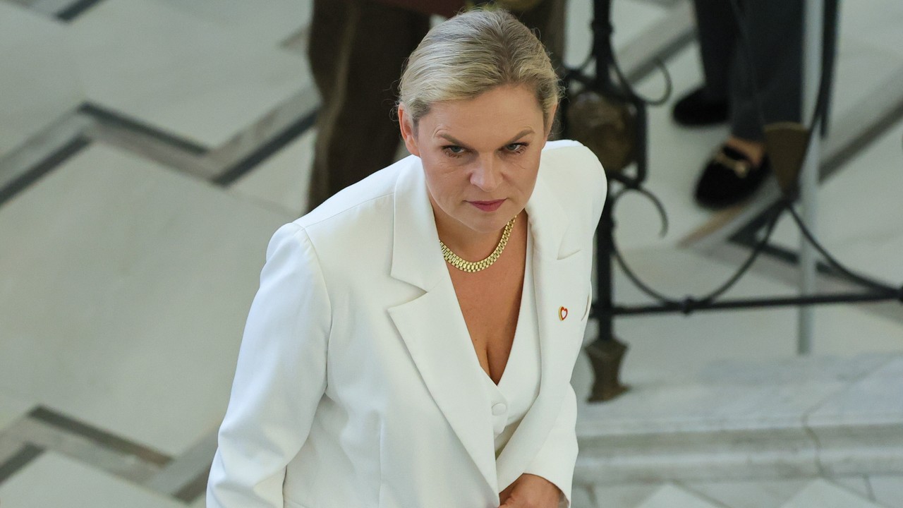 Fala komentarzy po zaskakujących słowach posła o Barbarze Nowackiej. "Proszę posłuchać. Już, teraz"