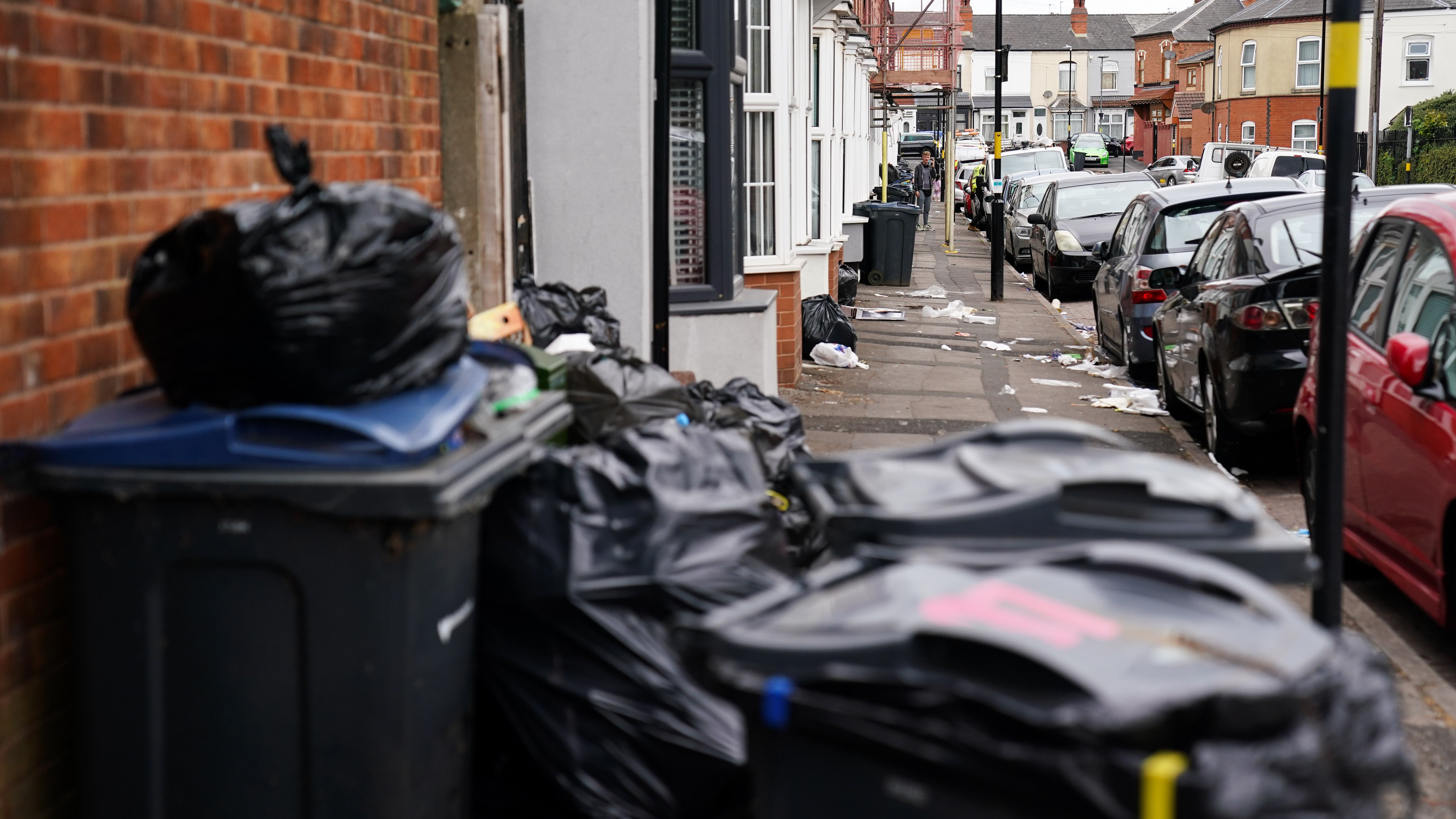 Birmingham Council reaches limit in bin strike pay dispute