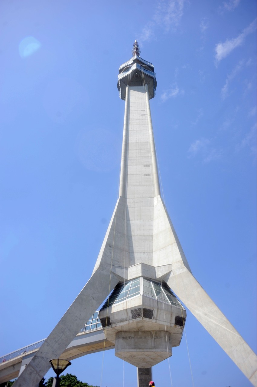 Avalski toranj ponovo sagrađen 2010.