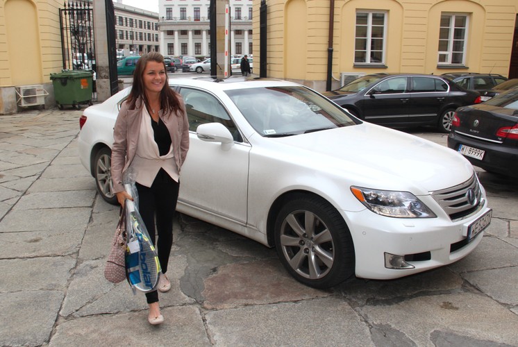 Agnieszka Radwańska i Lexus LS 600h