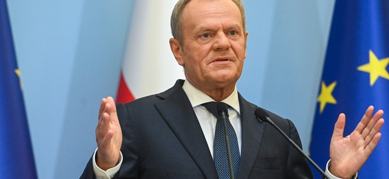 Tusk reaguje na protest i zaprasza na spotkanie. Lewica zwraca uwagę na termin