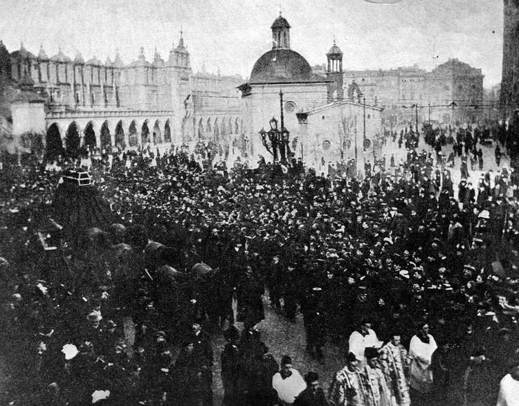 Kondukt pogrzebowy Stanisława Wyspiańskiego. 1907 rok. Źródło: Narodowe Archiwum Cyfrowe.