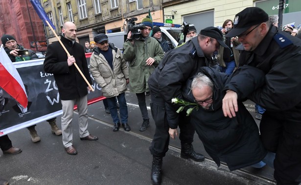 Obywatele RP kontra ONR. Policja toruje drogę narodowcom