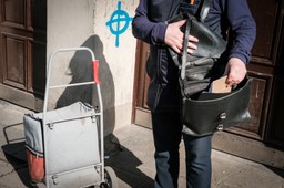 Poczta Polska stawia sprawę jasno. 1000 zł podwyżki? "Na to Poczty po prostu nie stać"