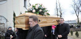 Pogrzeb ofiary szalonego podpalacza z Makowa