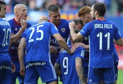 Piast po raz pierwszy w historii mistrzem Polski! Legia po trzech latach dominacji traci tytuł