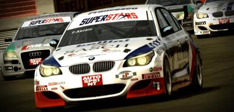 Screen z gry "Superstars V8 Racing"