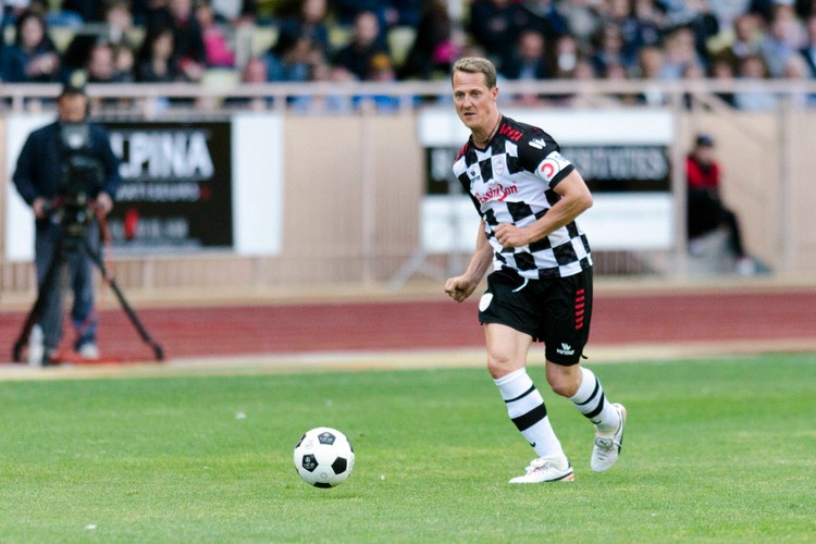 Schumacher walczy o życie. Miał wylew krwi do mózgu. Jest w śpiączce