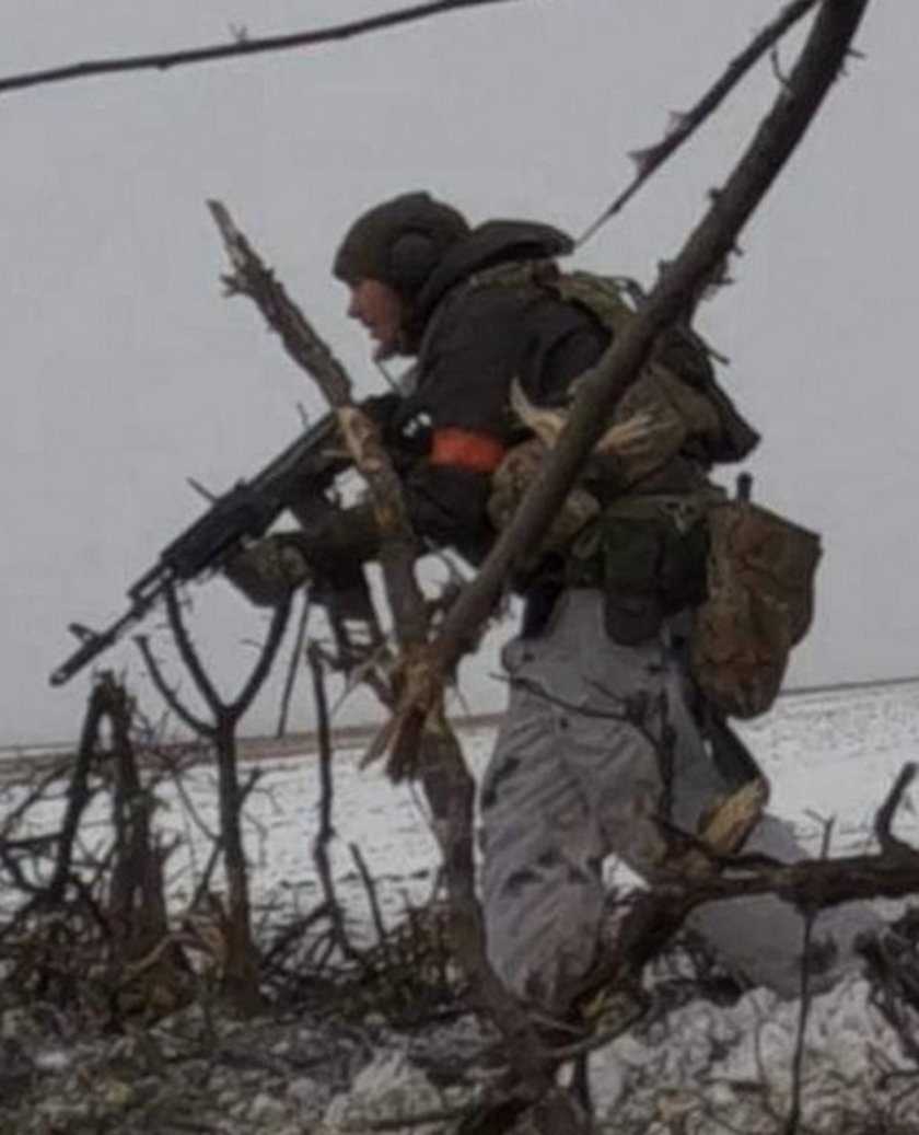 Zdjęcie rosyjskiego żołnierza, który zginął podczas ataku na ukraińskie pozycje. To komandos.