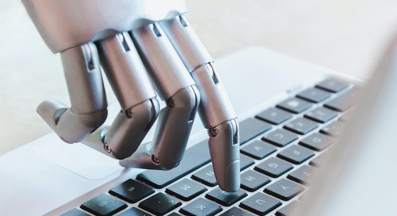 With their minimal fees and balance requirements, robo-advisors off a hands-off way to invest.