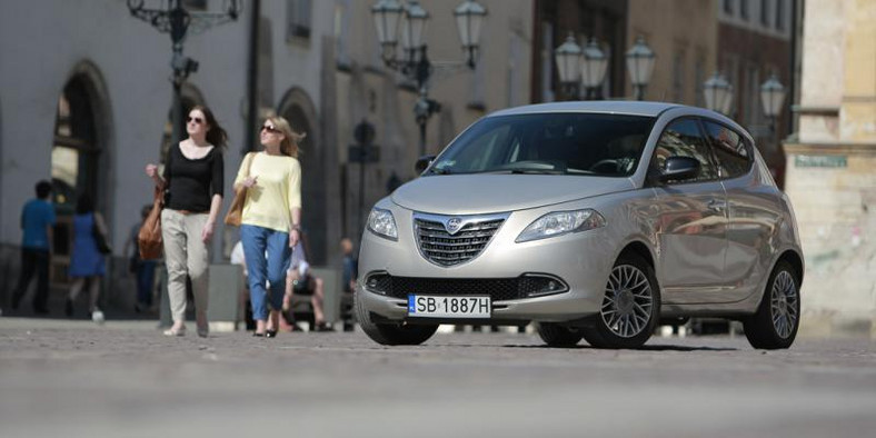 Lancia Ypsilon